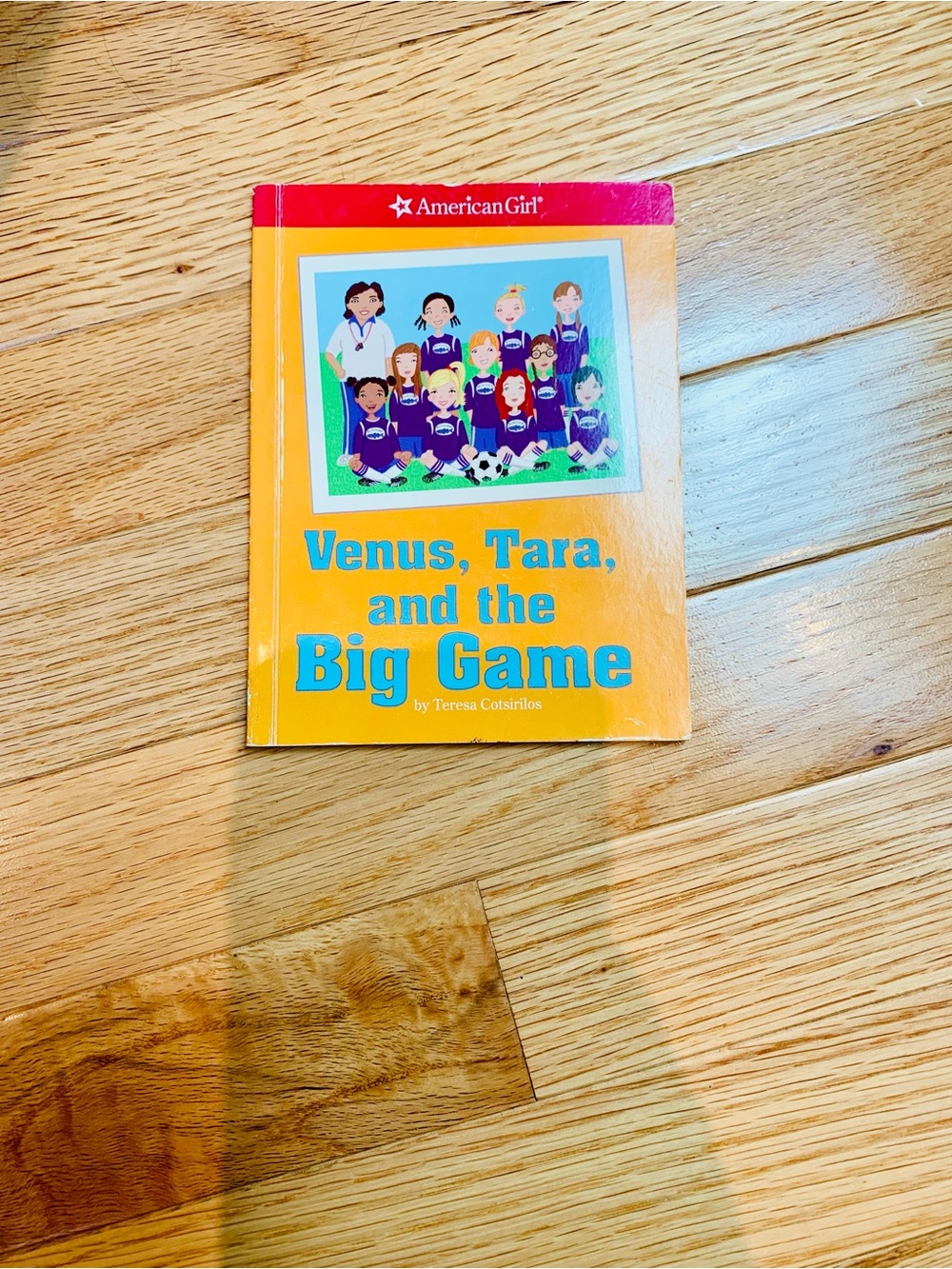 American Girl Venus, Tara, and the Big Game Mini Book